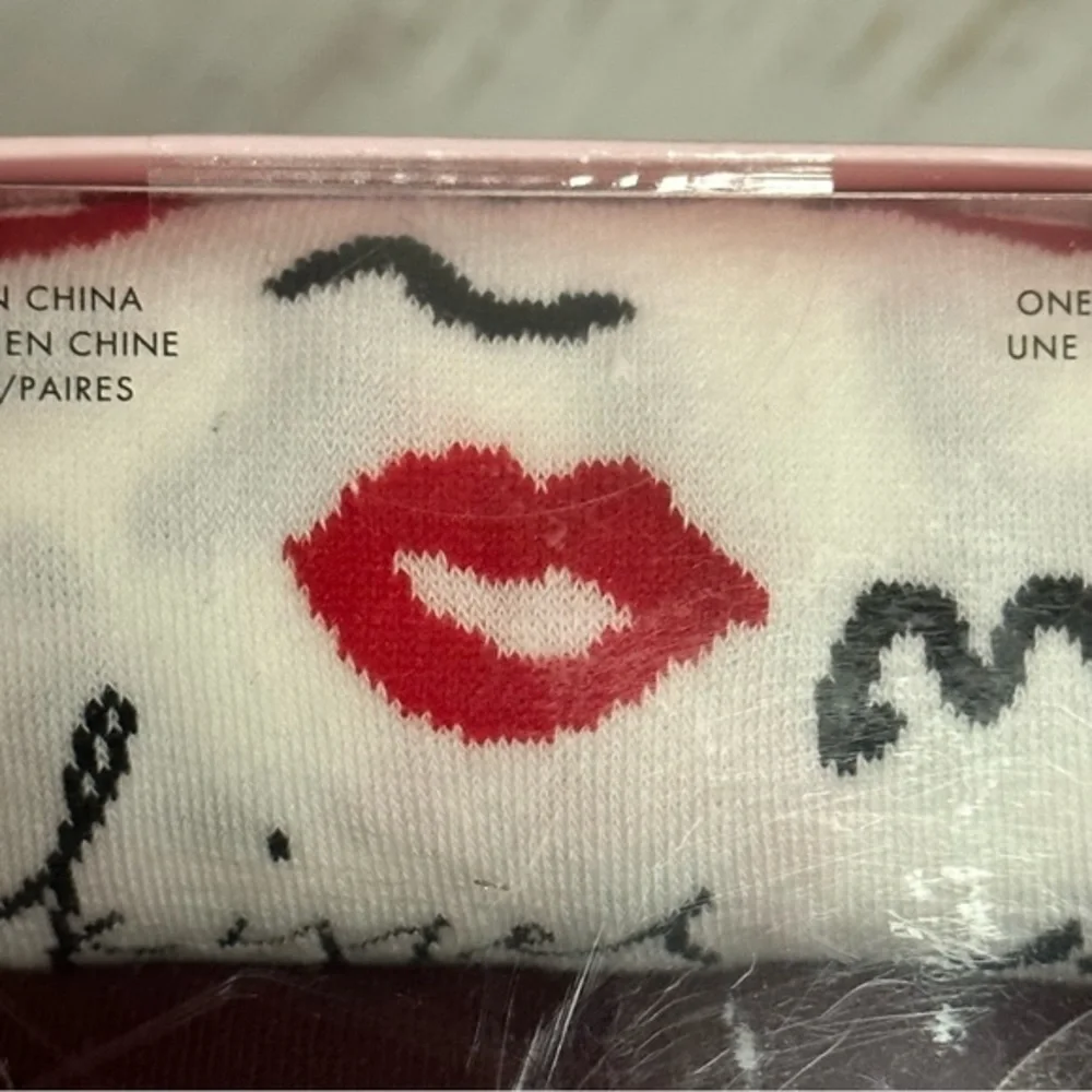 Kate Spade NWT socks with gorgeous patterns and colors one size fits most
